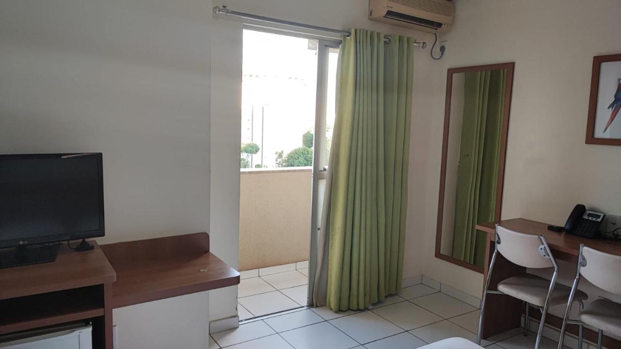 Golden Dolphin Gd - Suite 4 Adultos E 1 Crianca Ate 5 Anos Caldas Novas Buitenkant foto