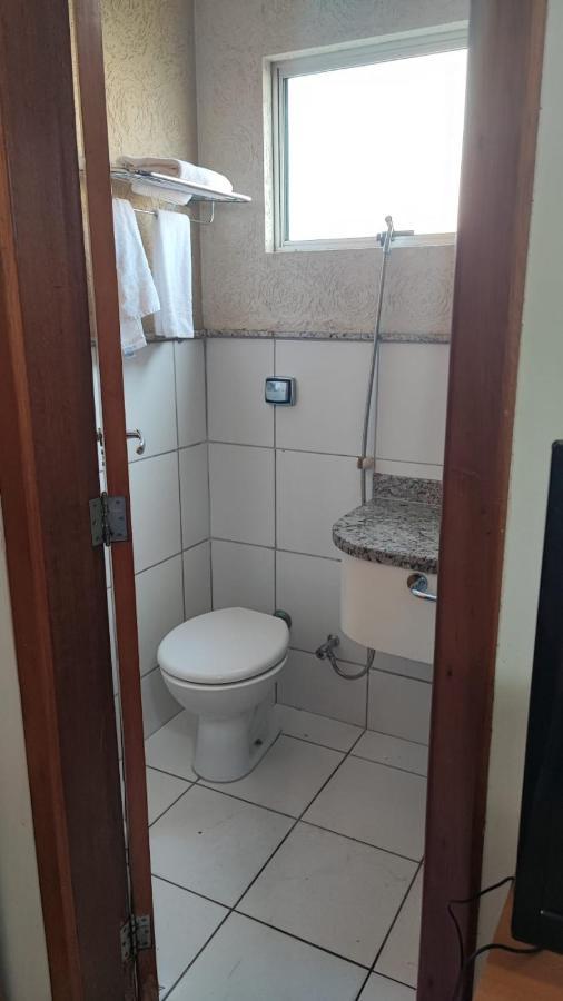 Golden Dolphin Gd - Suite 4 Adultos E 1 Crianca Ate 5 Anos Caldas Novas Buitenkant foto